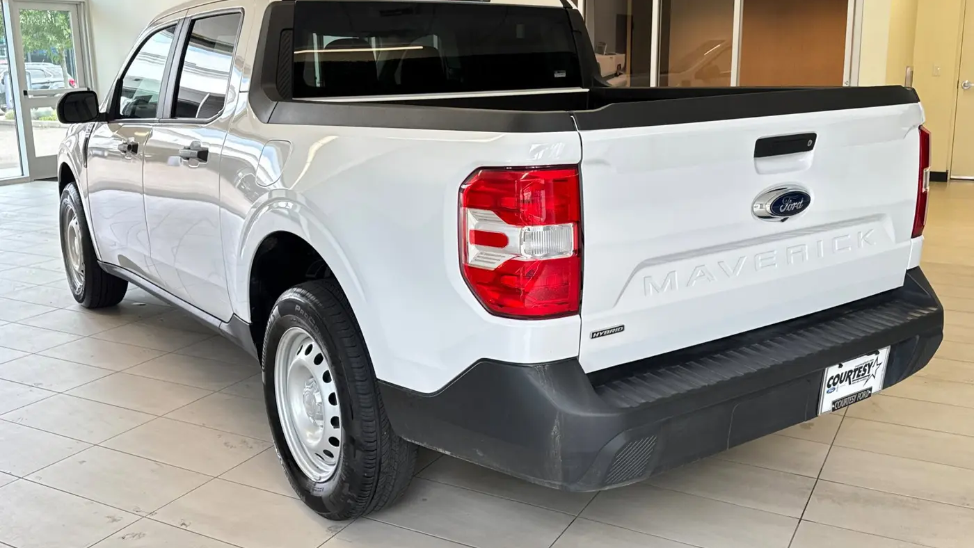 2024 Ford Maverick XL