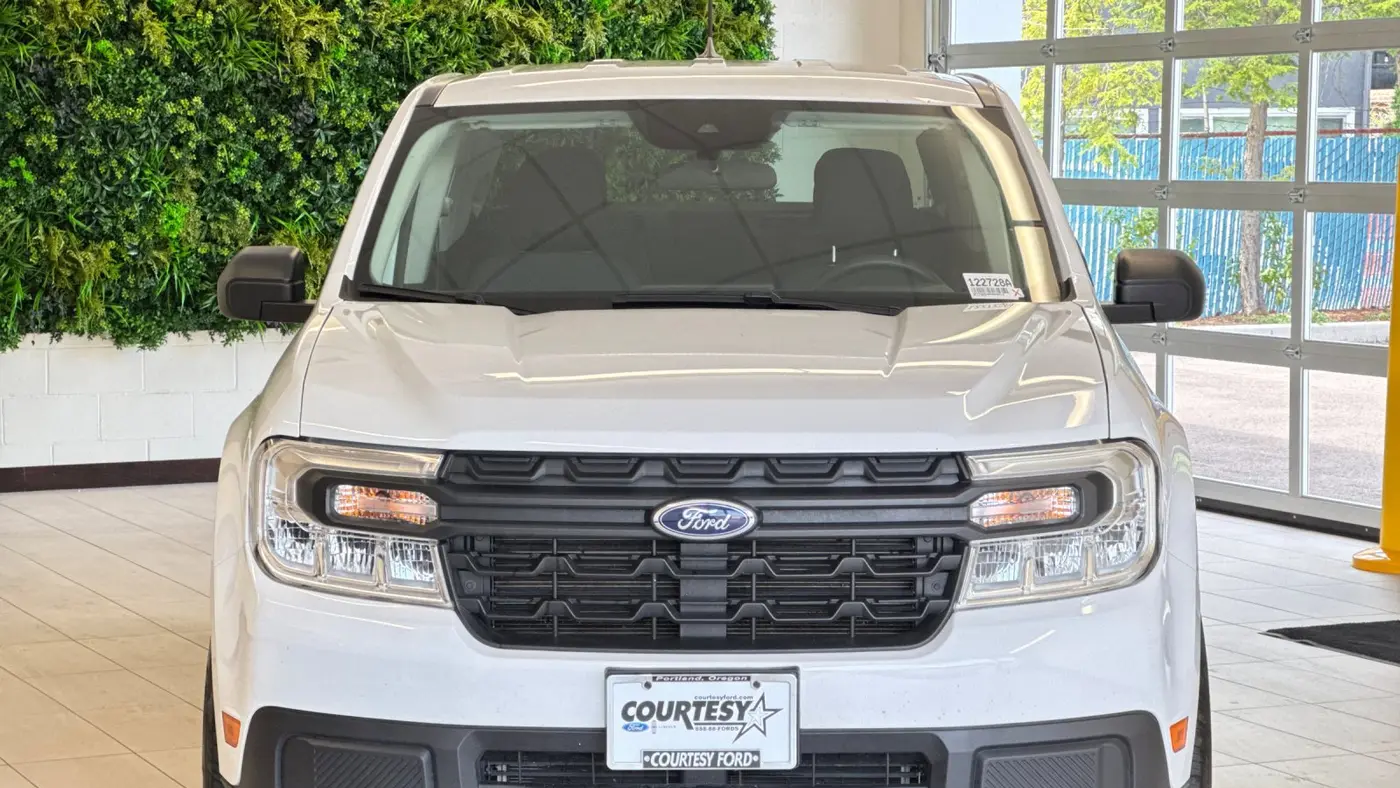 2024 Ford Maverick XL