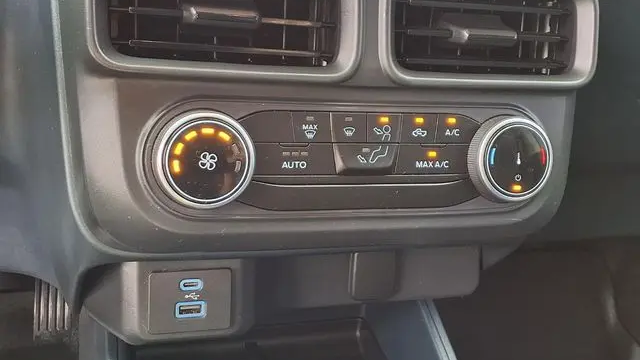 2024 Ford Maverick XL