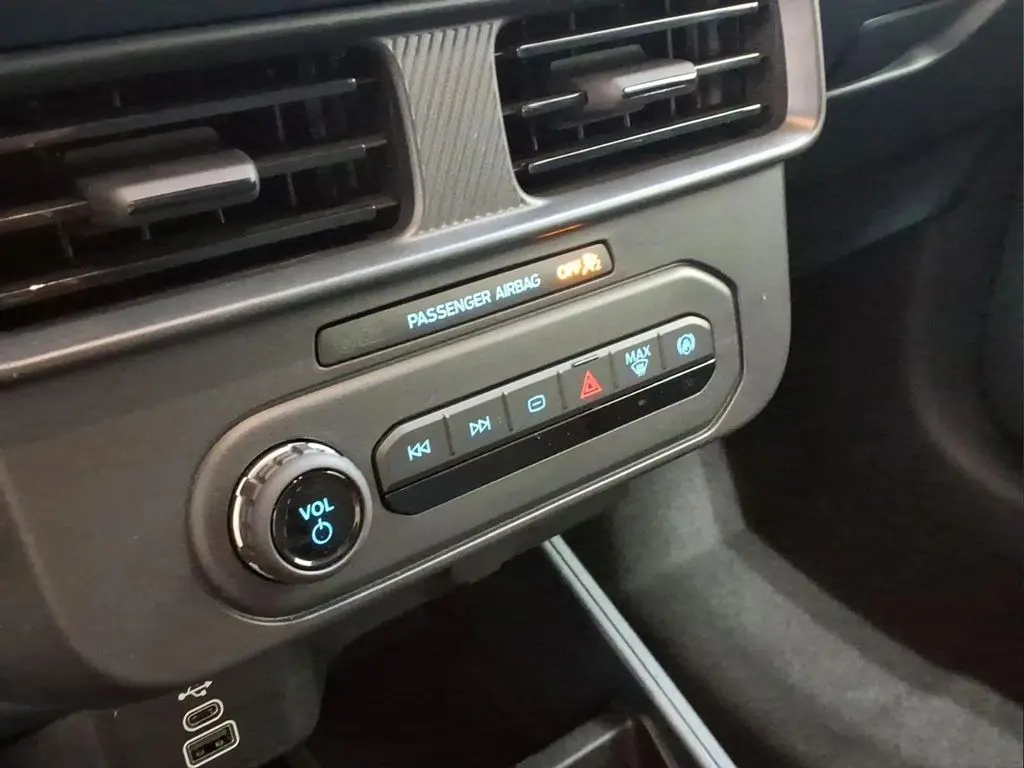 2026 Ford Maverick - $29,995