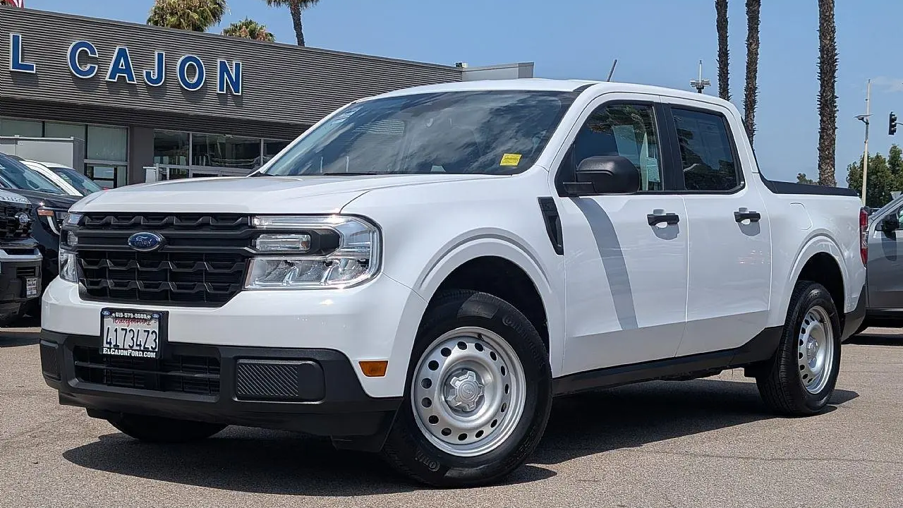 2024 Ford Maverick XL