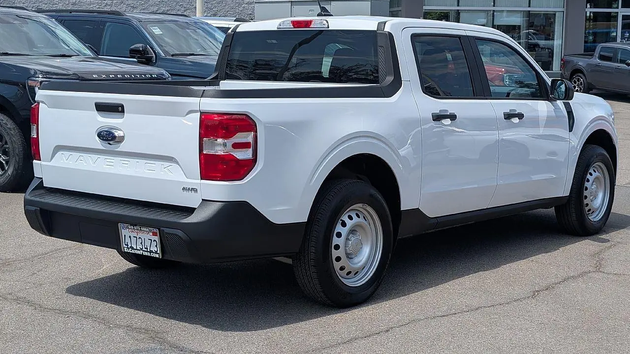 2024 Ford Maverick XL