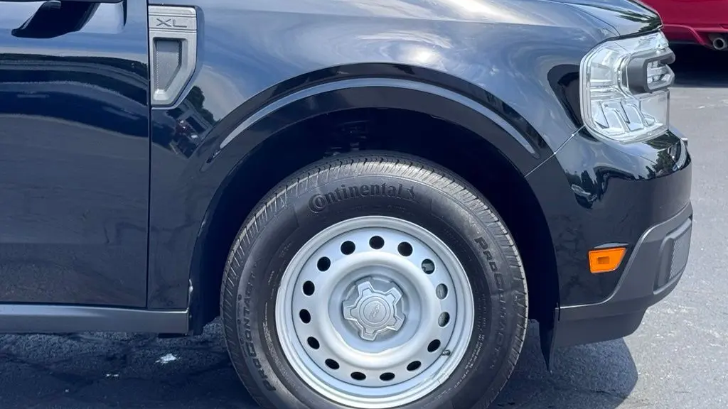 2024 Ford Maverick XL