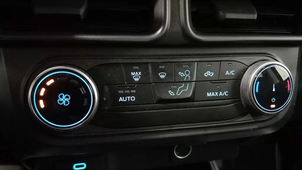 2024 Ford Maverick XL