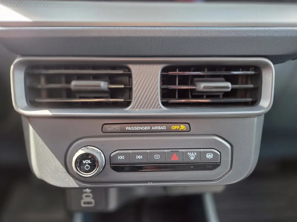 2025 Ford Maverick - $27,797