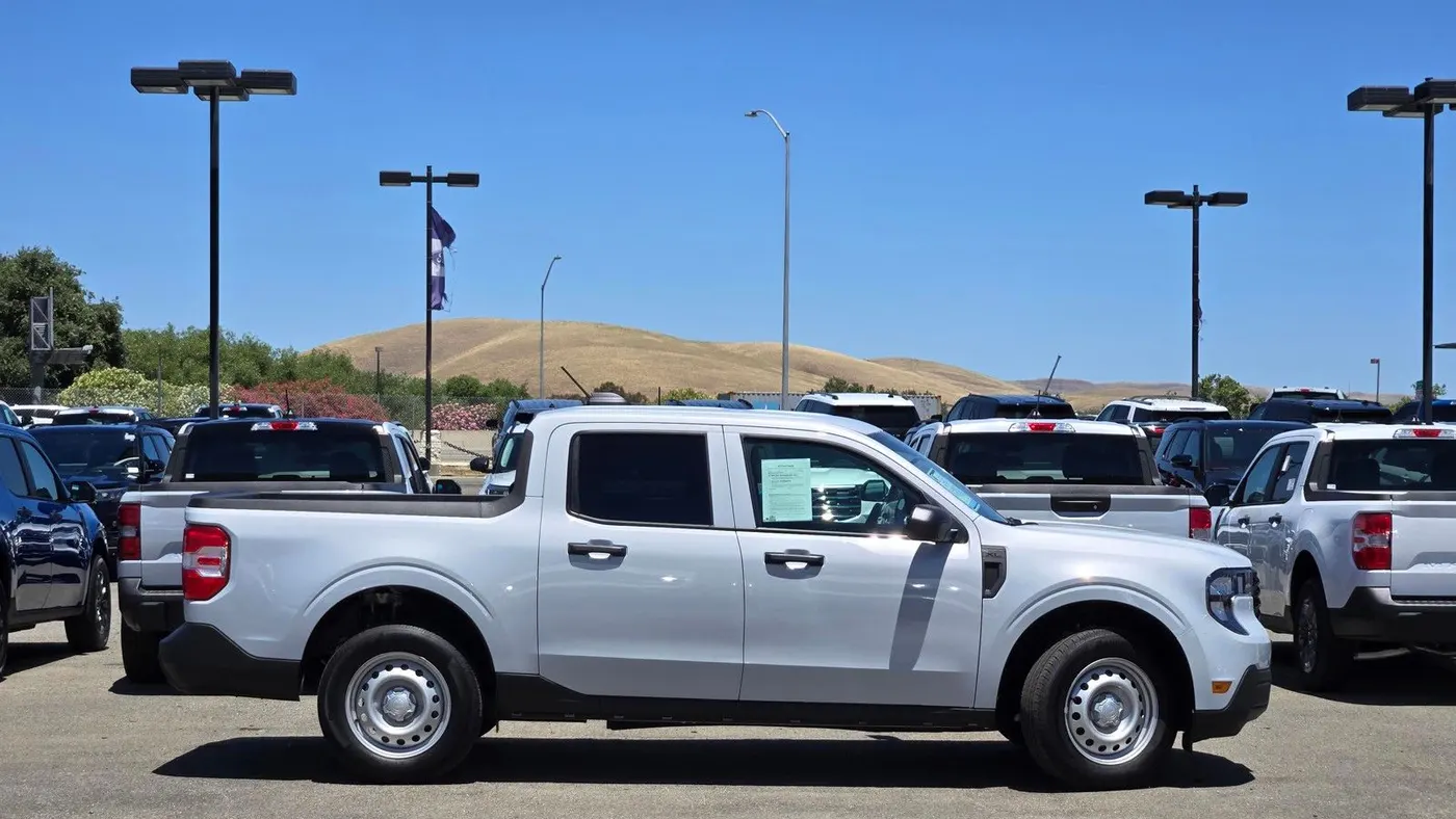 2026 Ford Maverick XL