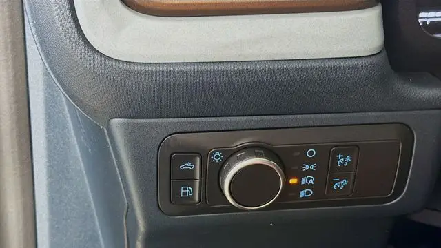 2022 Ford Maverick XL