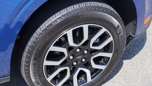 2023 Ford Maverick XL
