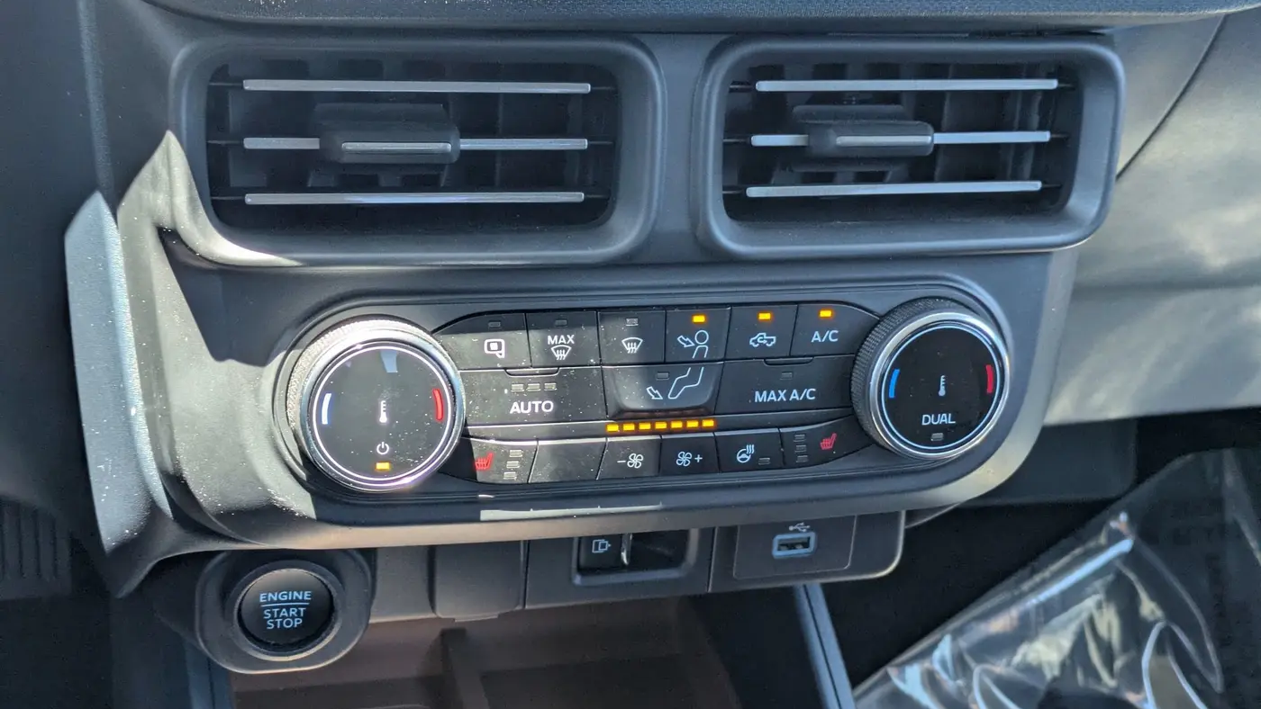 2023 Ford Maverick XL