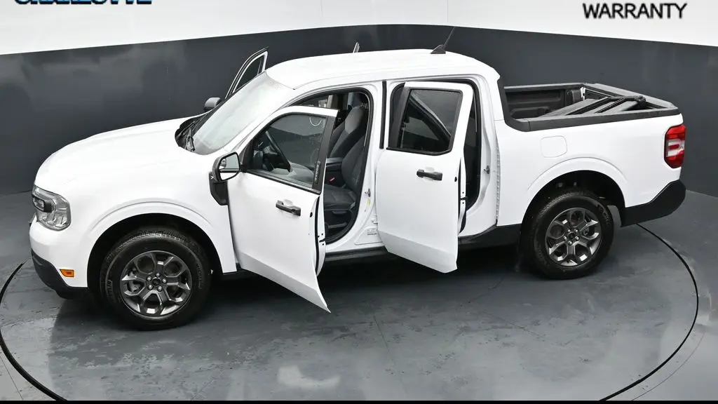 2023 Ford Maverick XL