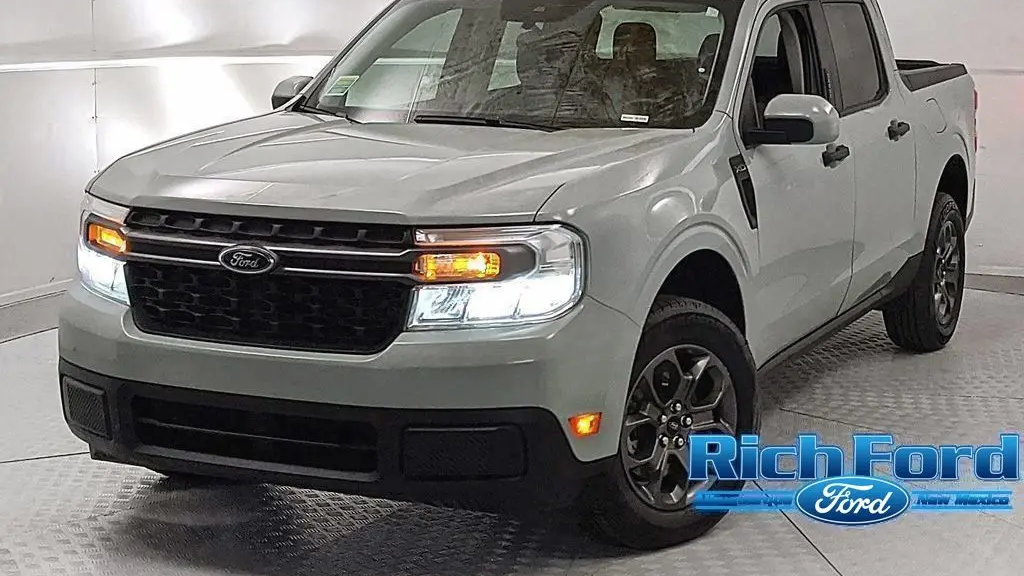 2023 Ford Maverick Lariat