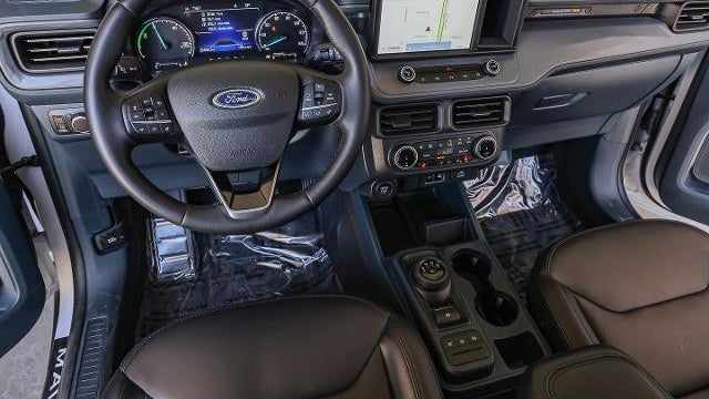 2023 Ford Maverick Lariat