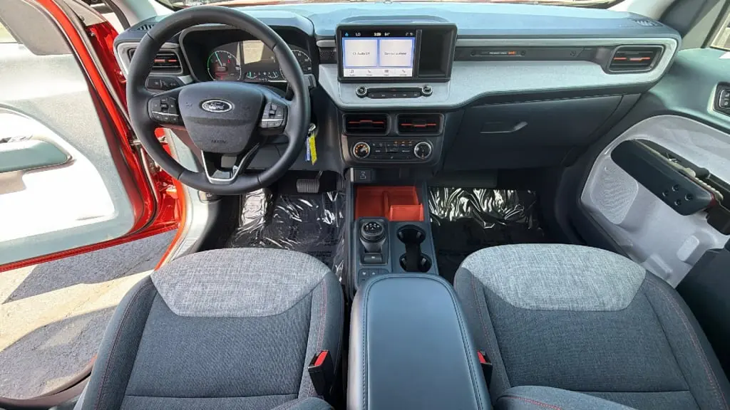 2023 Ford Maverick XL