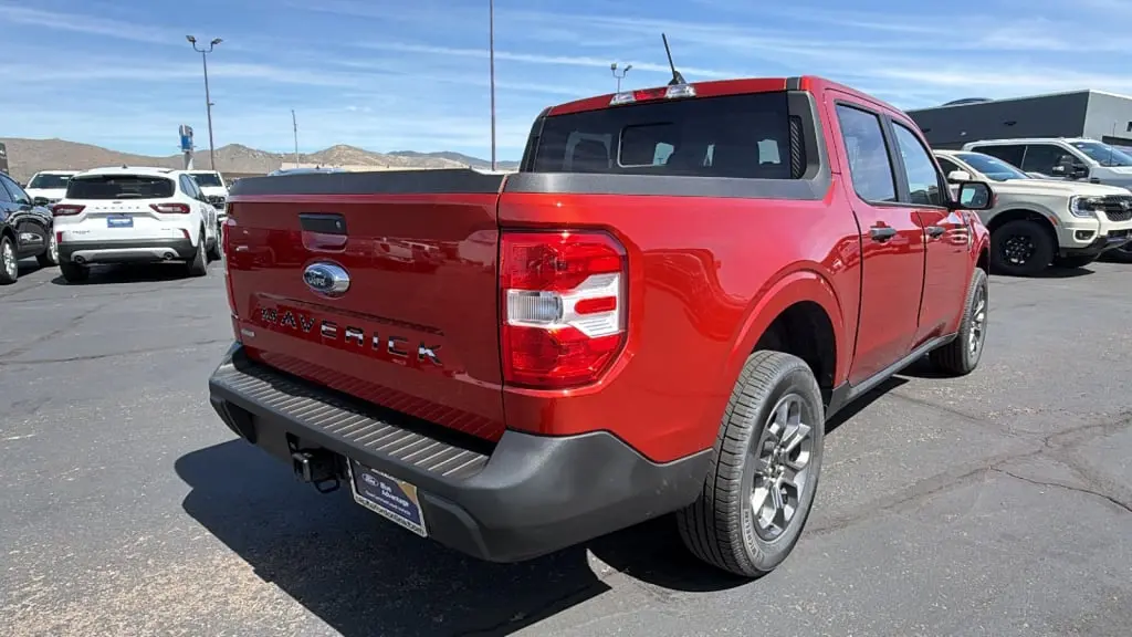 2023 Ford Maverick XL