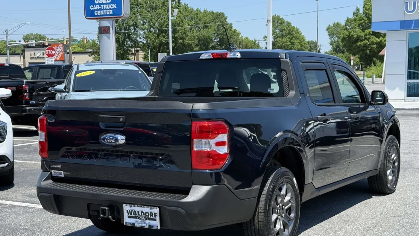 2023 Ford Maverick XL