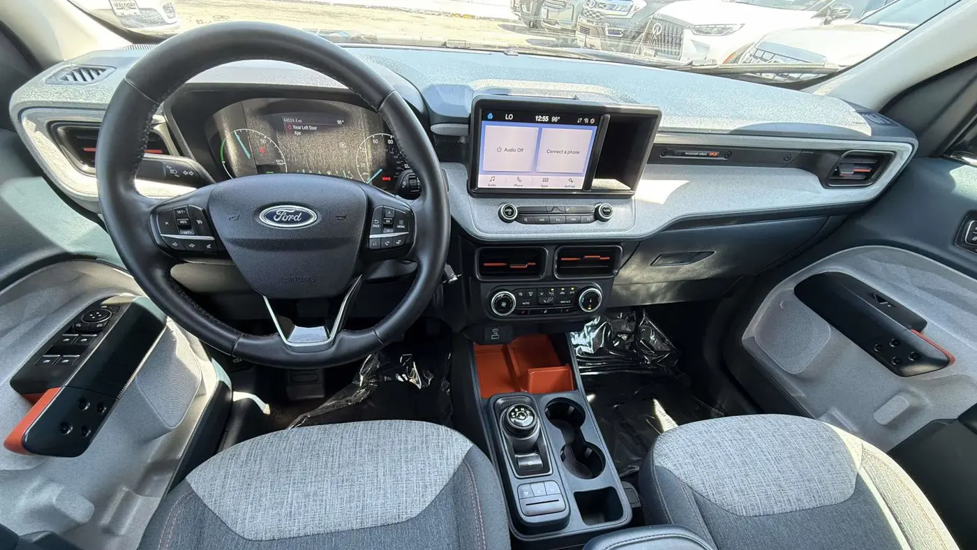 2023 Ford Maverick XL