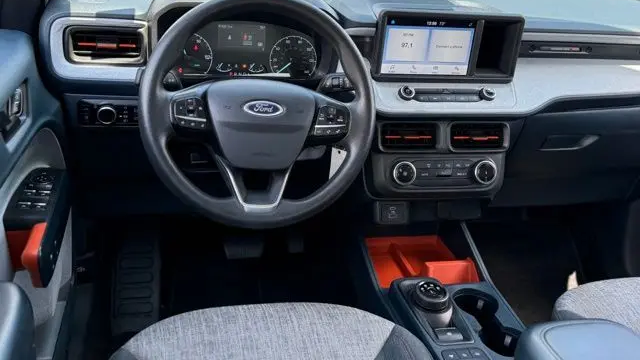 2023 Ford Maverick XL