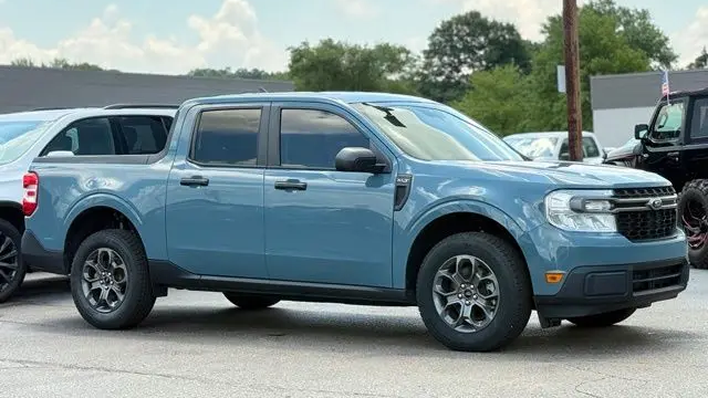 2023 Ford Maverick XL