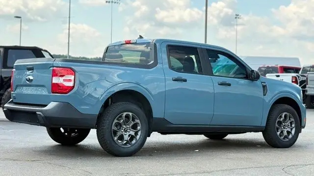 2023 Ford Maverick XL