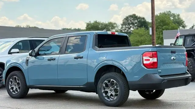 2023 Ford Maverick XL