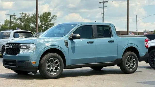 2023 Ford Maverick XL