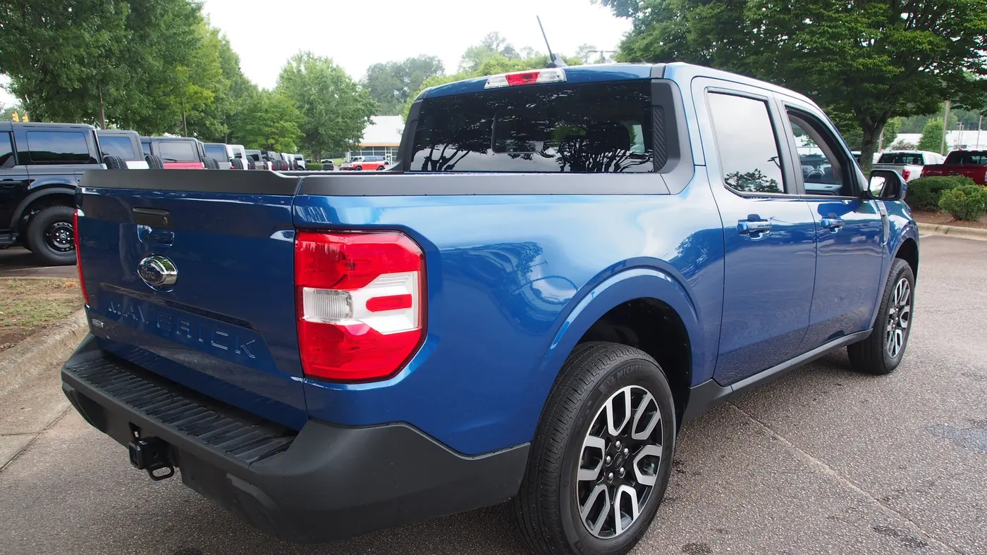 2023 Ford Maverick XL