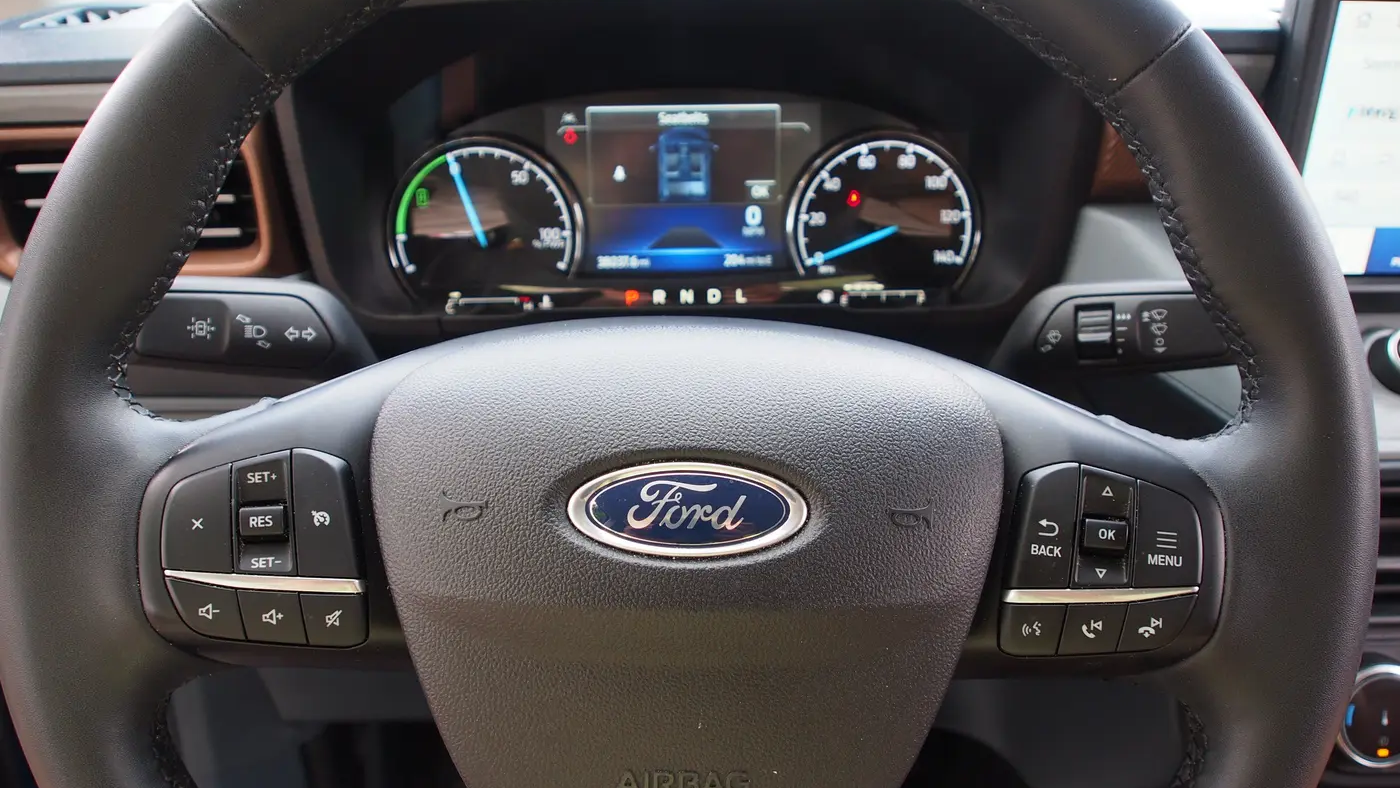 2023 Ford Maverick XL
