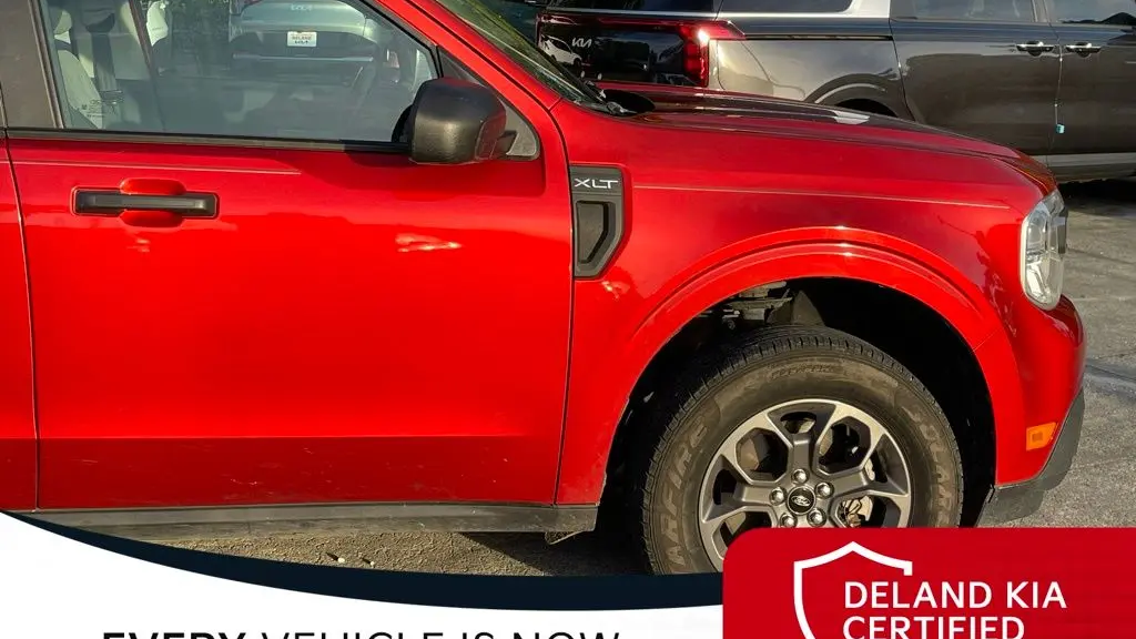 2023 Ford Maverick XLT