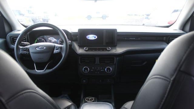 2023 Ford Maverick XL