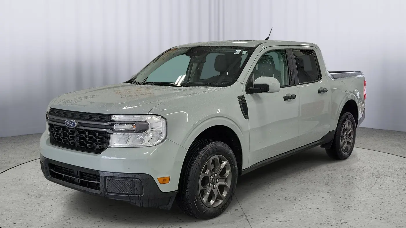 2023 Ford Maverick XL