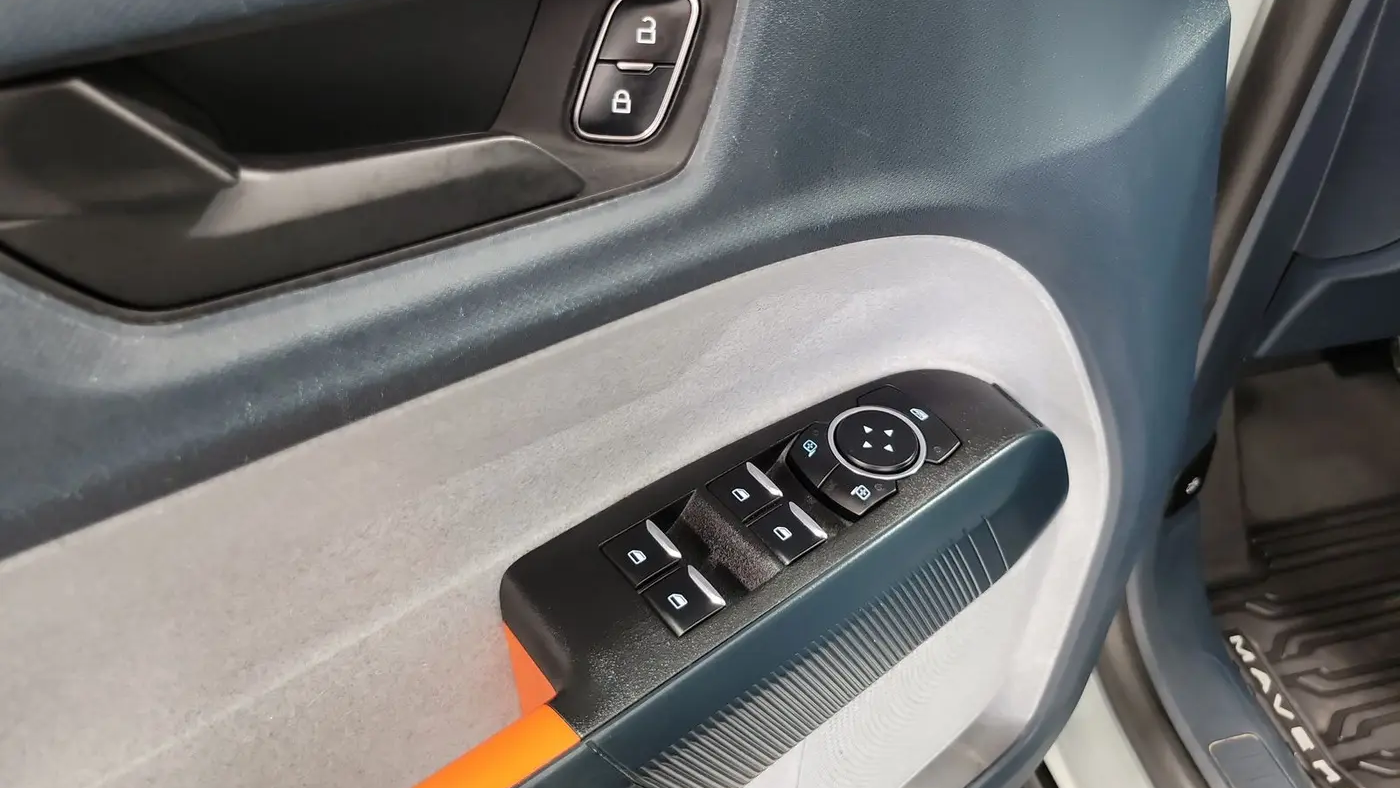 2023 Ford Maverick XL