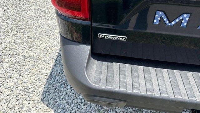2023 Ford Maverick XL