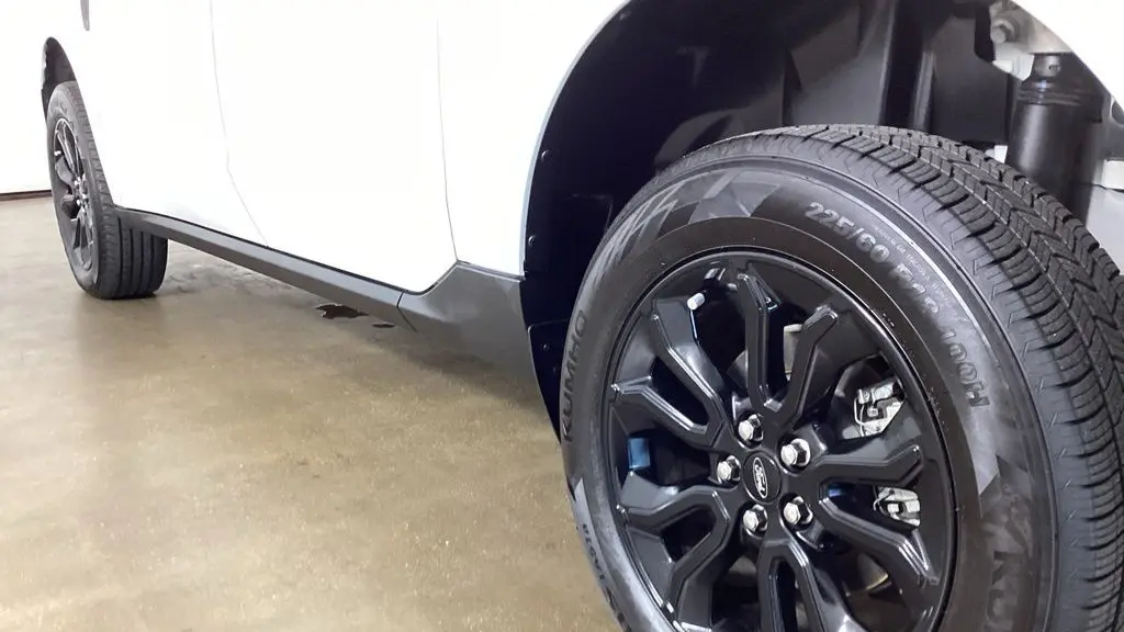 2023 Ford Maverick XL