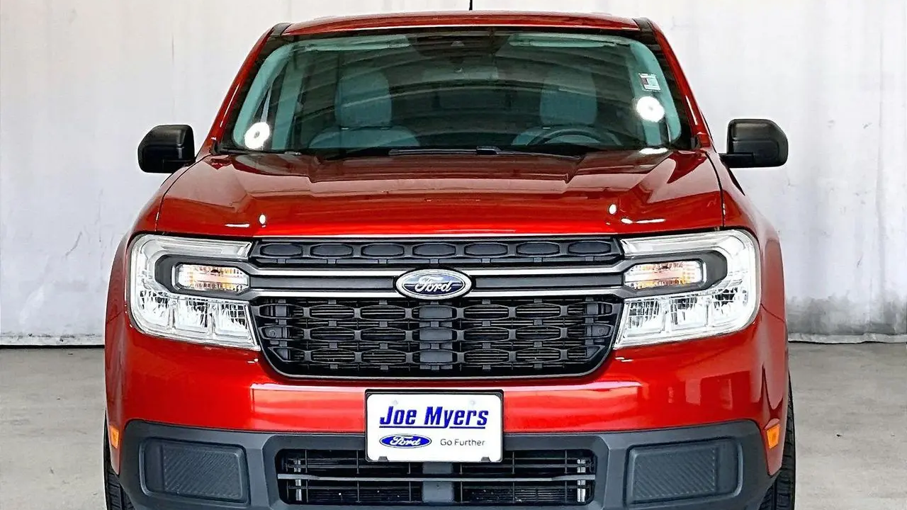 2023 Ford Maverick Lariat