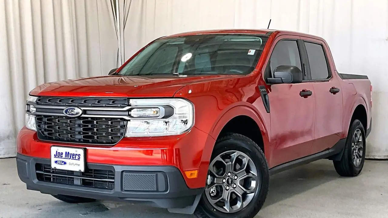 2023 Ford Maverick Lariat