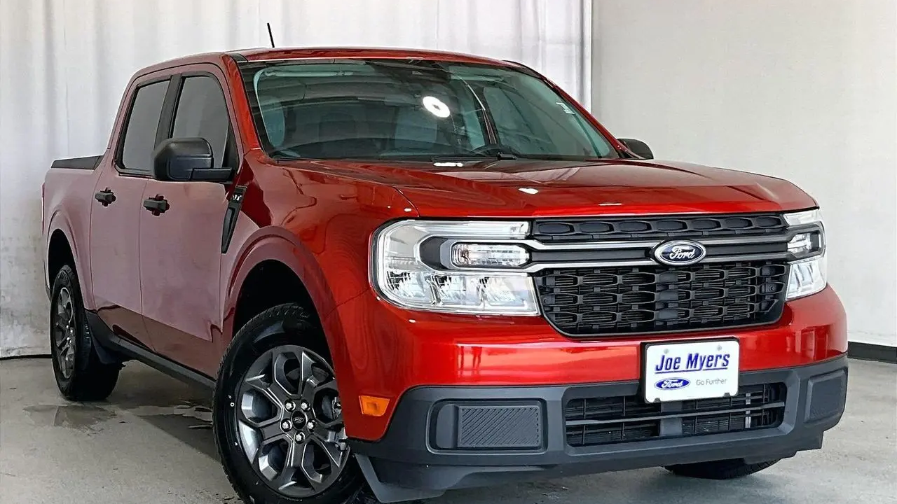 2023 Ford Maverick Lariat