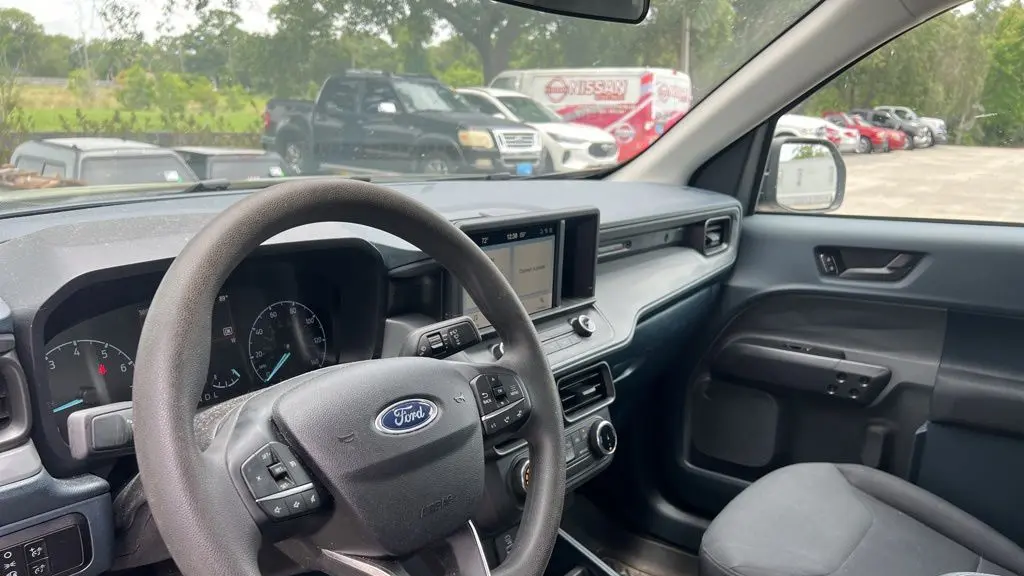 2023 Ford Maverick XL