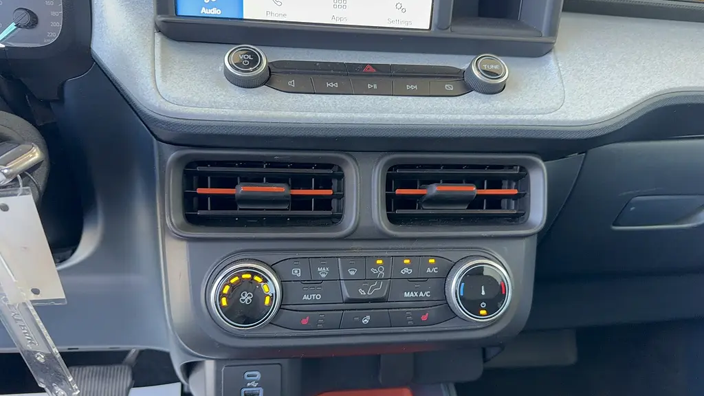2023 Ford Maverick XL