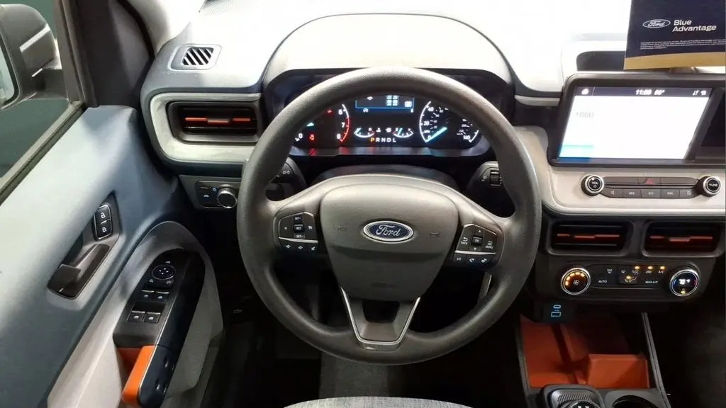 2022 Ford Maverick XL
