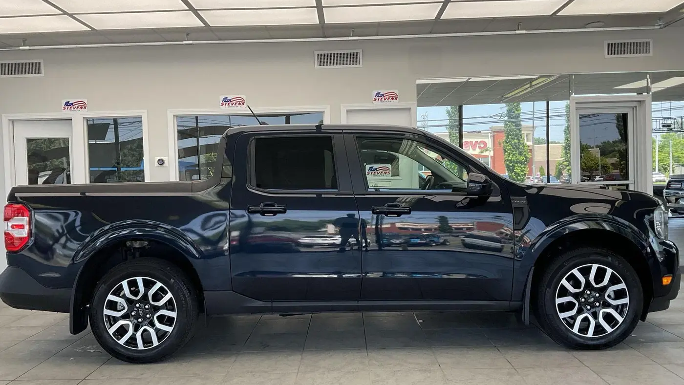 2023 Ford Maverick Lariat