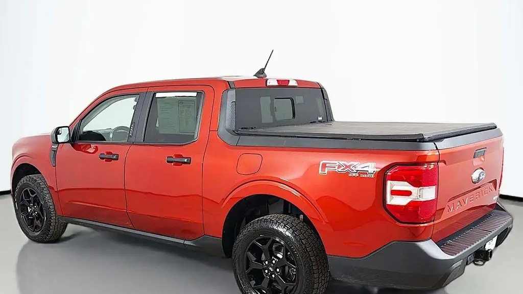 2023 Ford Maverick Lariat