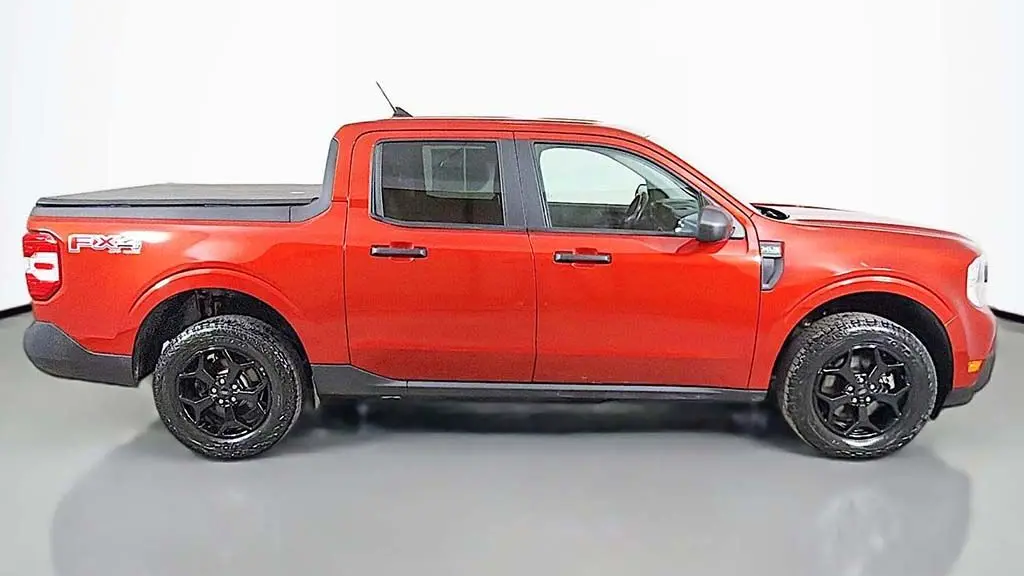 2023 Ford Maverick Lariat