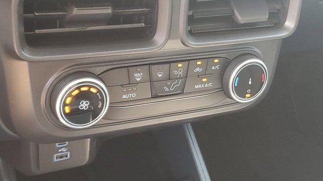 2023 Ford Maverick XL