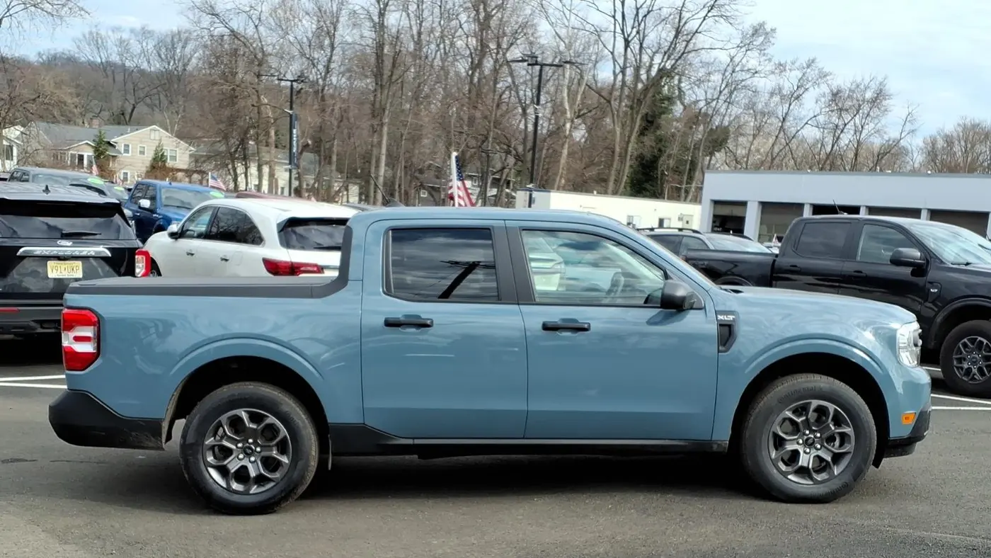 2023 Ford Maverick XL