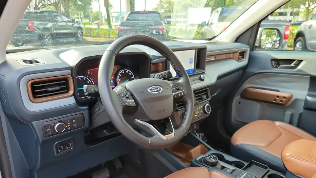 2022 Ford Maverick XL