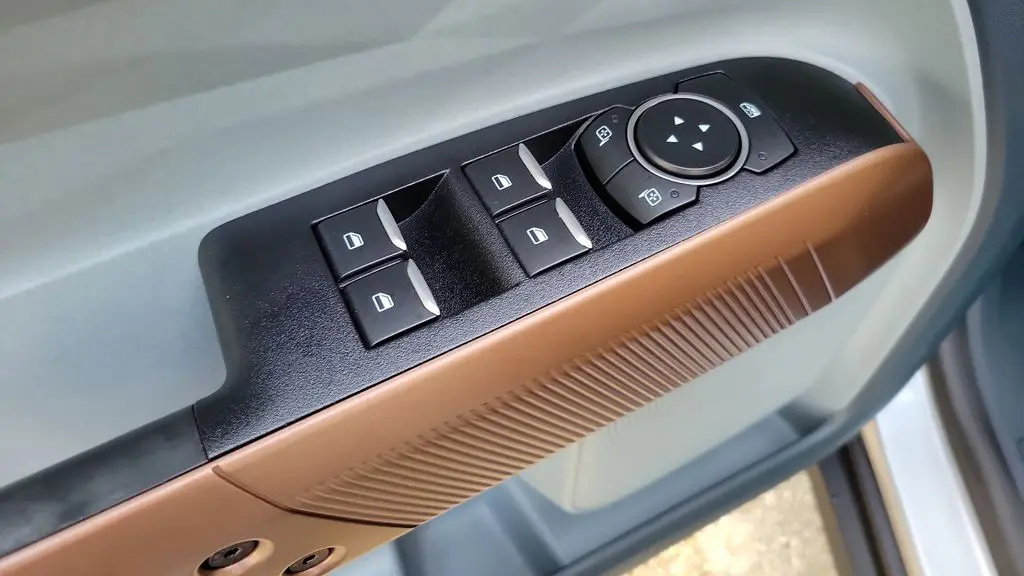 2022 Ford Maverick XL