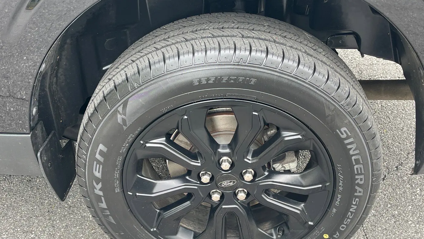 2023 Ford Maverick XL