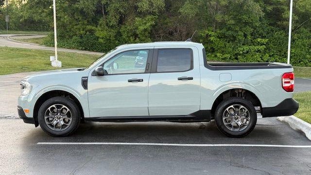 2022 Ford Maverick XL
