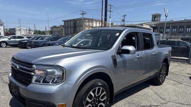 2023 Ford Maverick Lariat