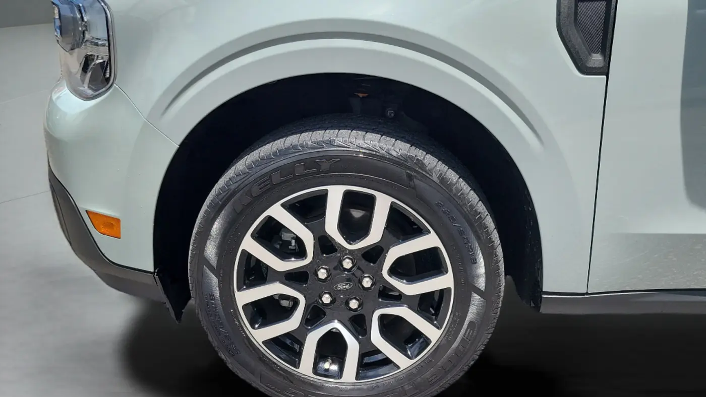 2022 Ford Maverick XL